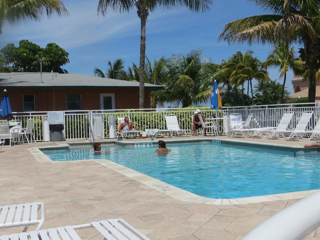 Matanzas Inn Fort Myers Beach Exterior photo